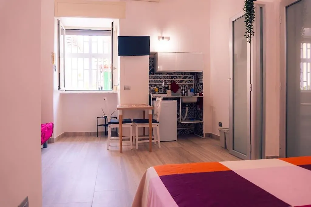 Santacroce Guest House Neapol Apartament